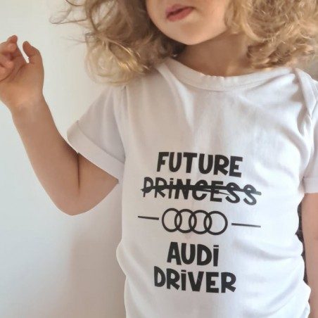 Body-Baby-Audi-Girl-driver
